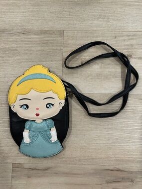 Sleepyville Critters Cinderella Crossbody Bag in Black and Light Blue